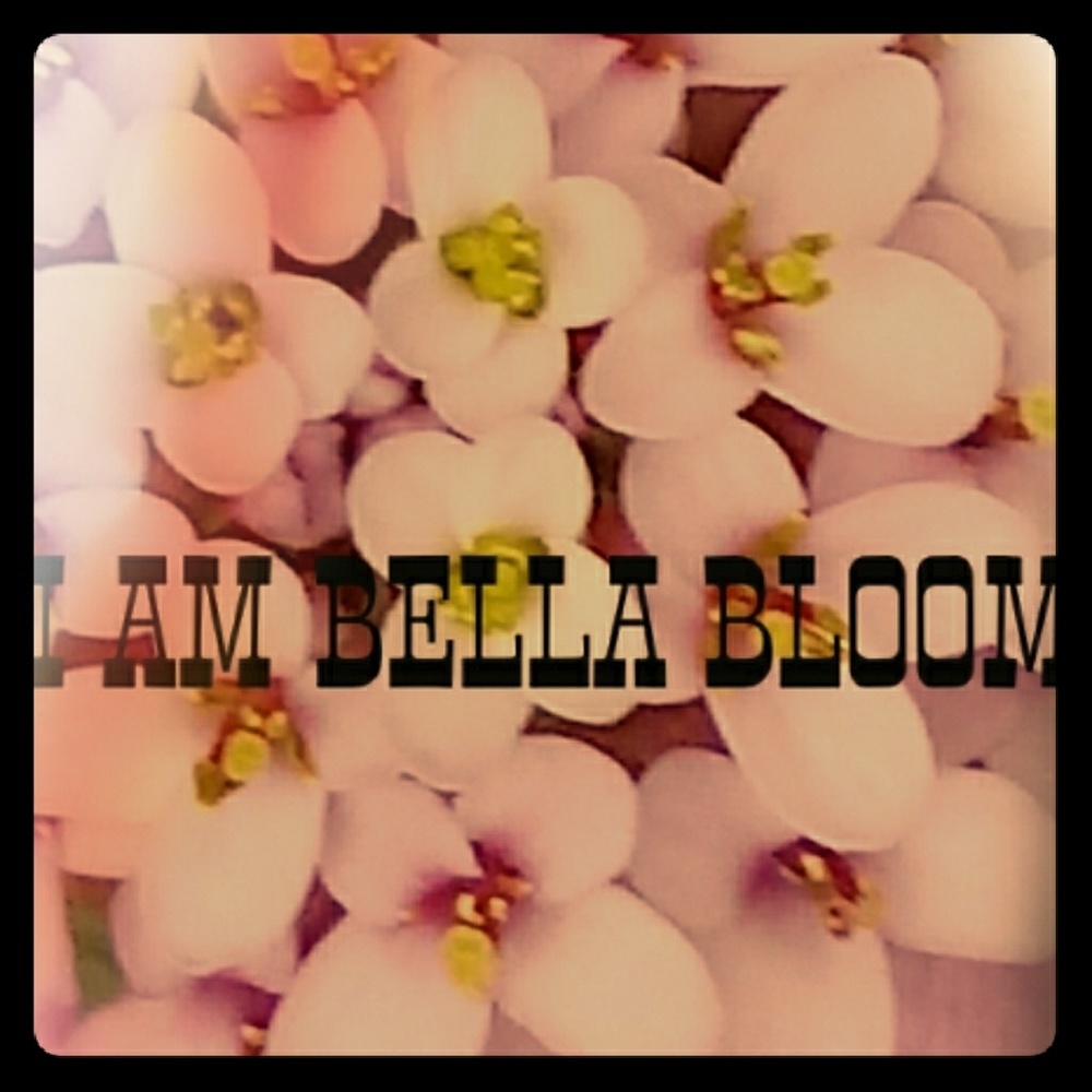 Meet your Posher, Bella Bloom.